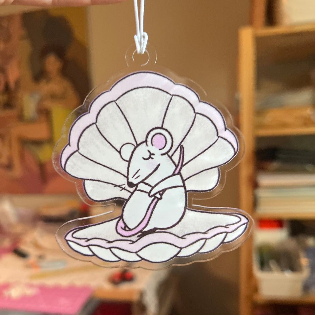 Venus de Rat Rearview Mirror Car Charm